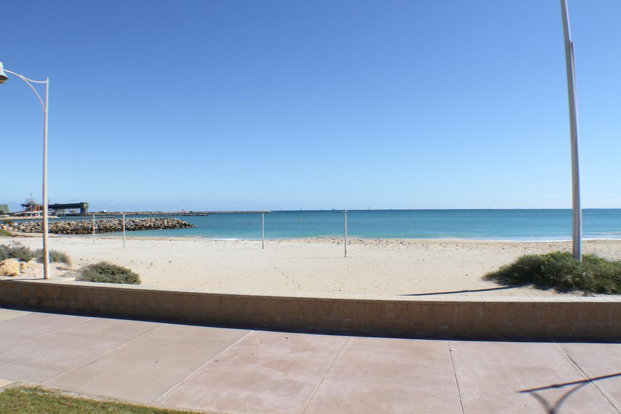 Geraldton Holiday Unit With Free Streaming Exterior foto